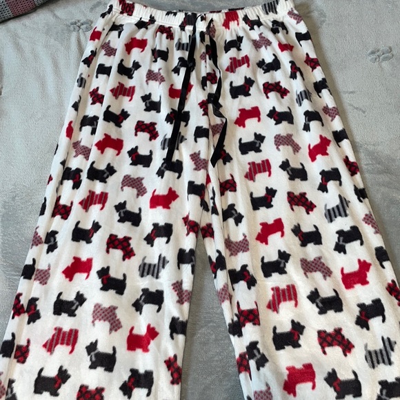 🎄Fuzzy Pyjama pants - Picture 1 of 4